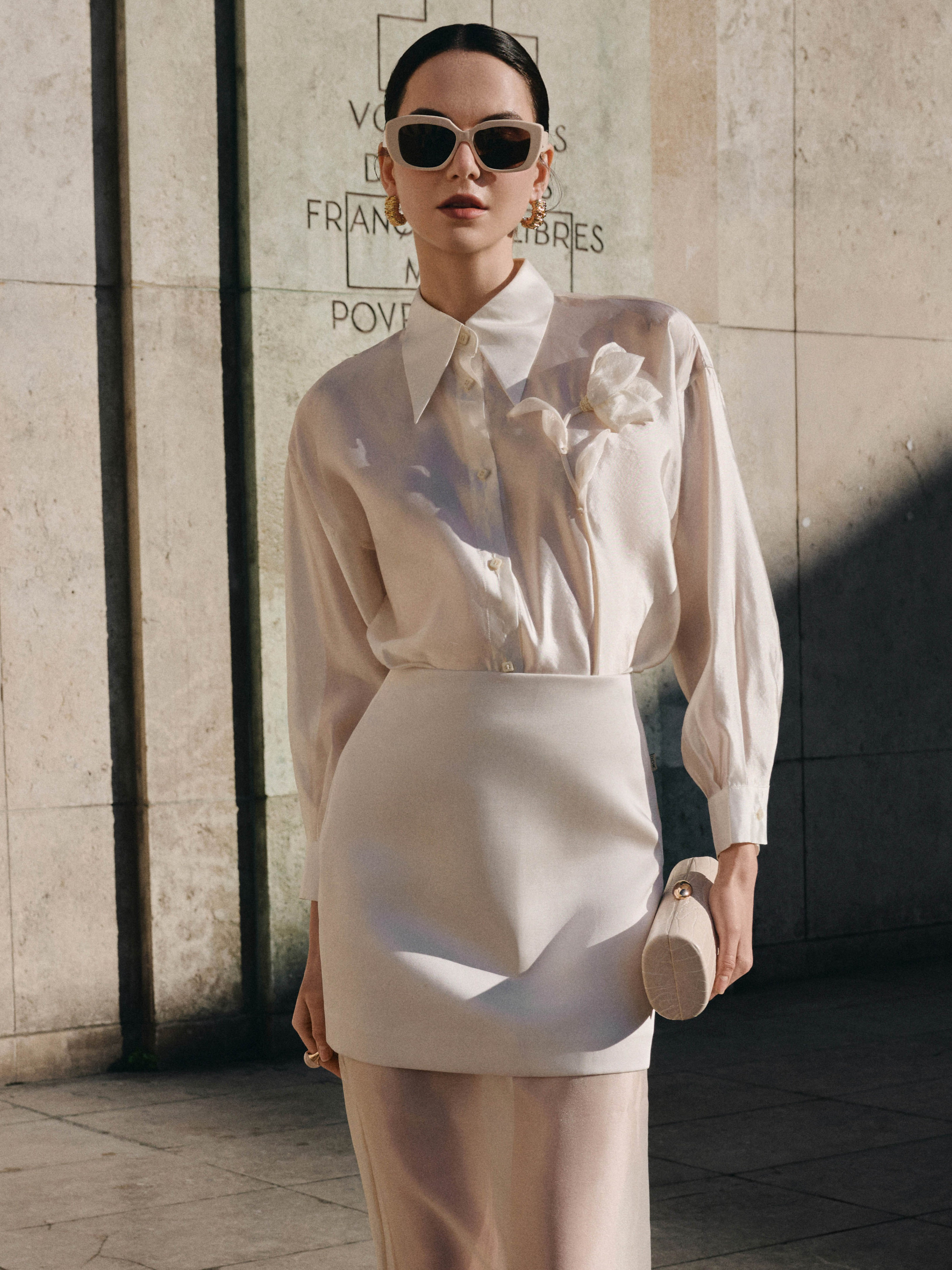 ao-so-mi-co-duc-nguc-dinh-hoa-3803305